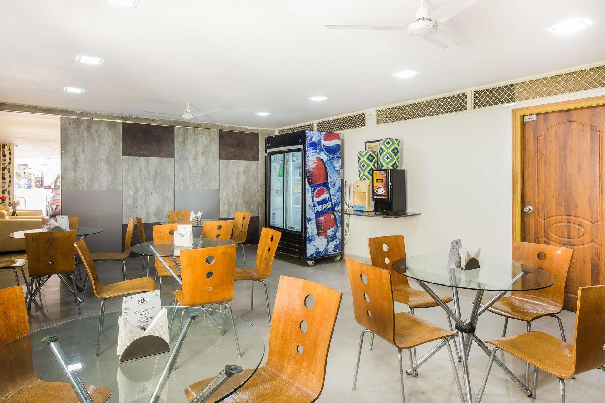 Treebo Srico, Banjara Hills Hotel Hyderabad Exterior photo
