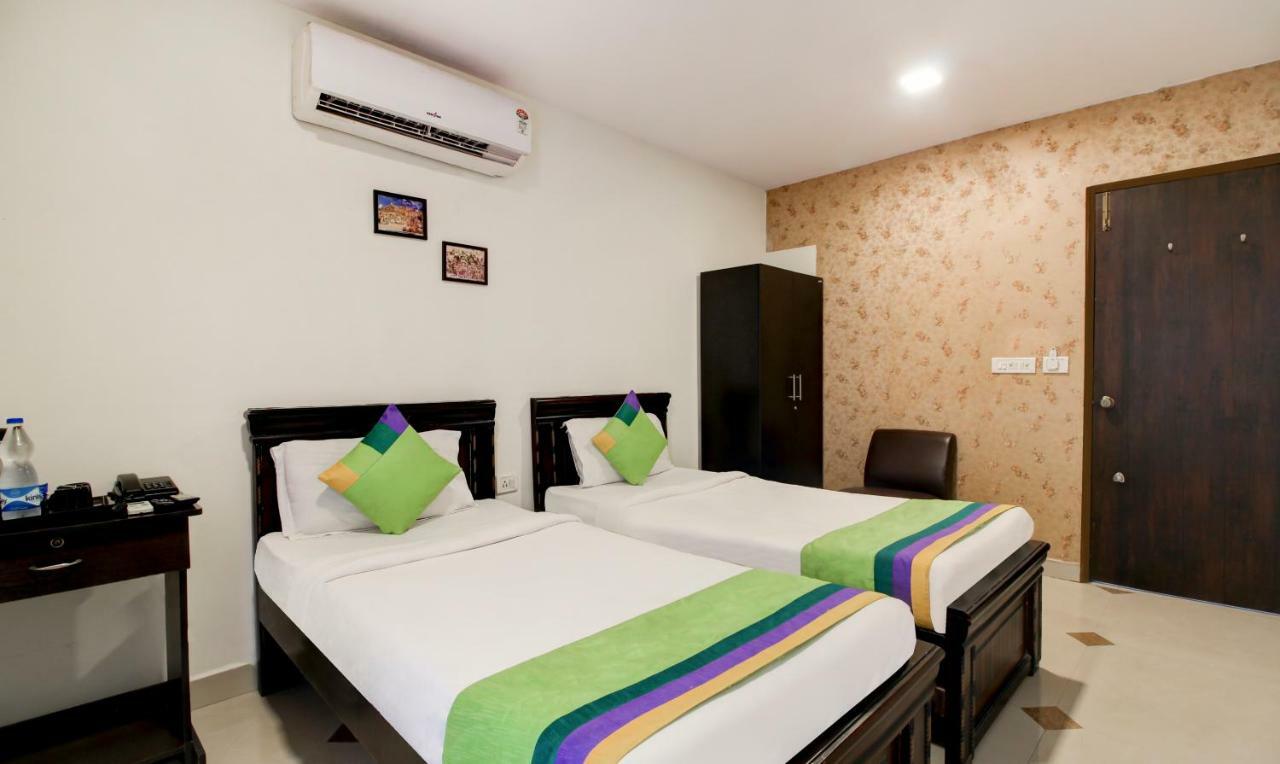 Treebo Srico, Banjara Hills Hotel Hyderabad Exterior photo